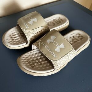 Under Armour Men's Ignite Pro Freedom Slide Sandal